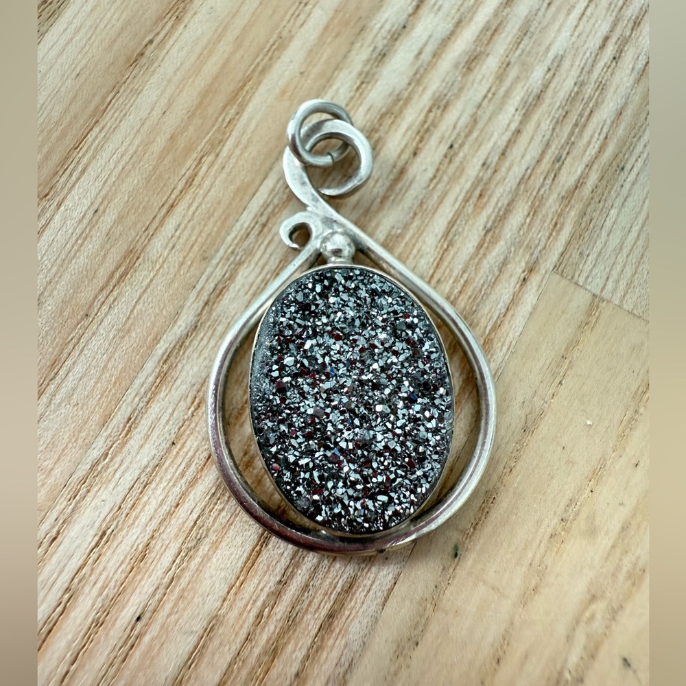 925 Sterling silver oval druzy pendant
